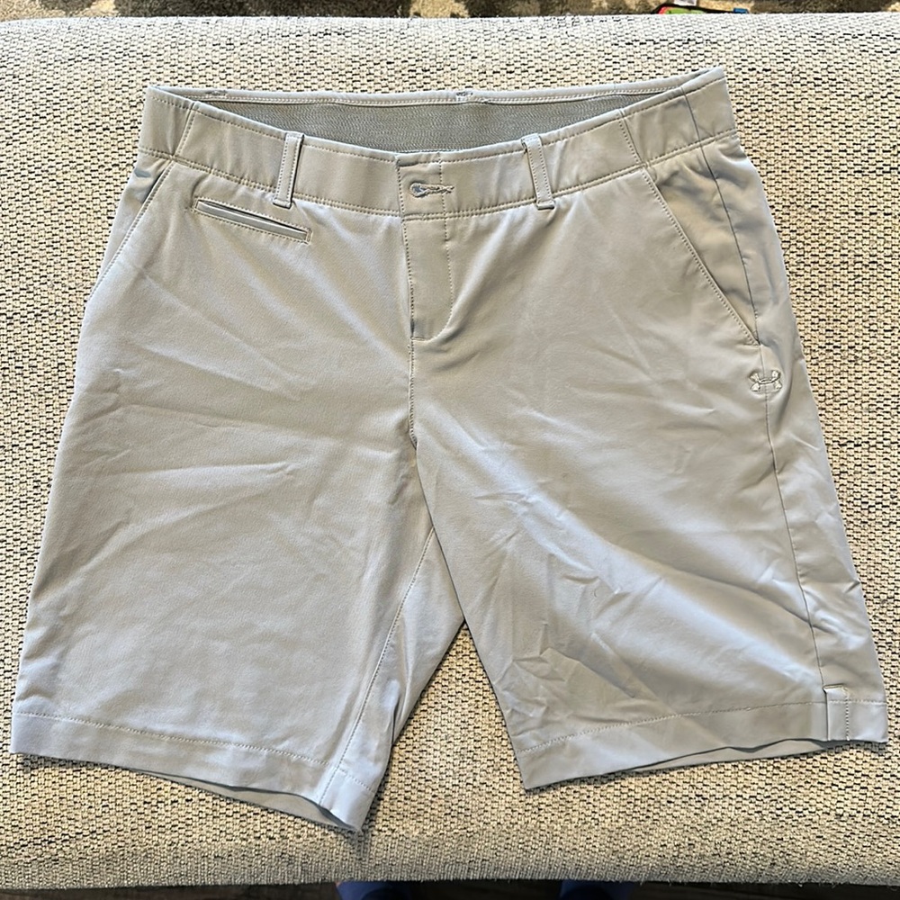 Women’s Under Armor Golf Shorts, size 8